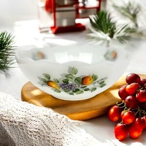 Arcopal Fruits de France Medium Scalloped milk glass serving bowl, Vintage, 70s